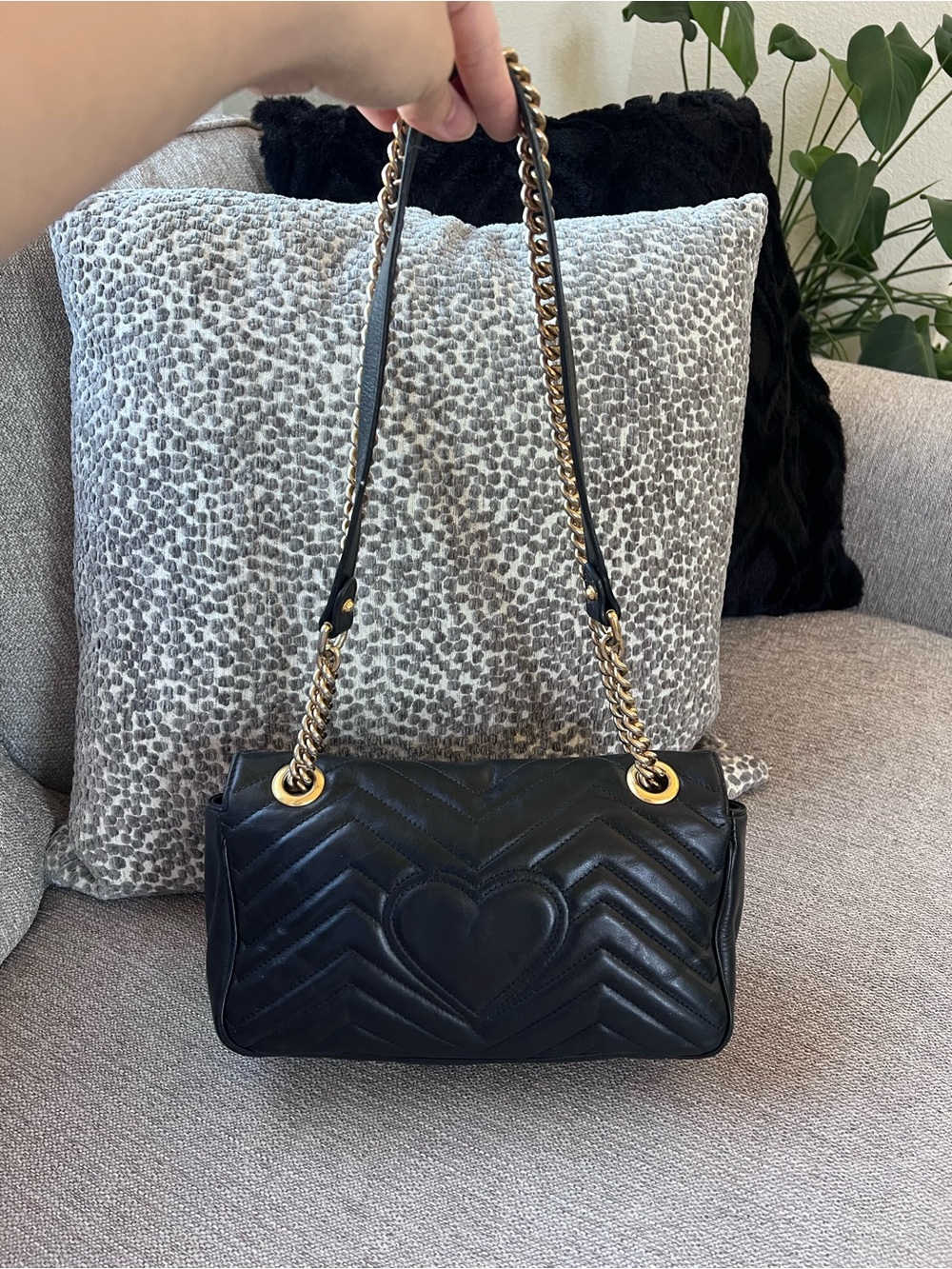 Gucci GG Marmont Matelassé Black Leather Small Shoulder Bag - Picture 4 of 12